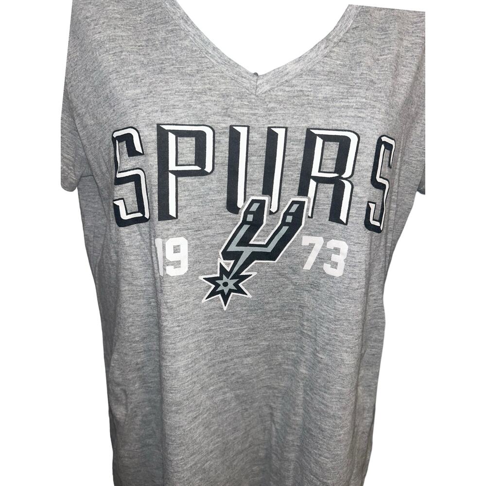 San Antonio Spurs NBA V-Neck Tee for Women Size M - Picture 2 of 5
